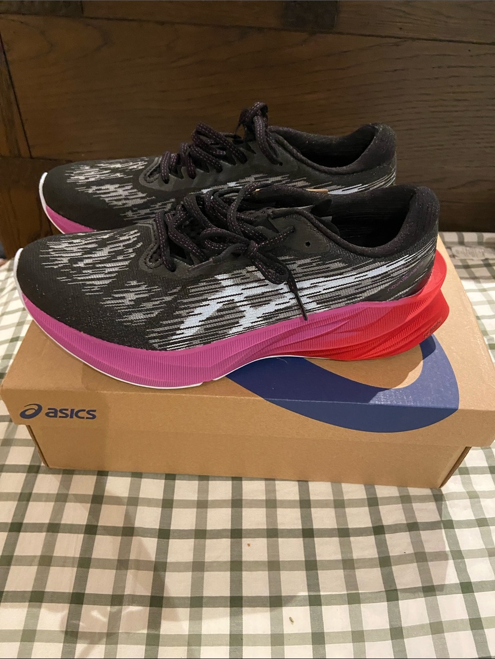 ASICS Women's Black Running Shoes with Pink and Red Gradient Midsole